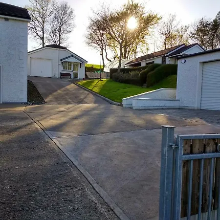 Alder Cottages Studio Pines Holiday home Cootehill