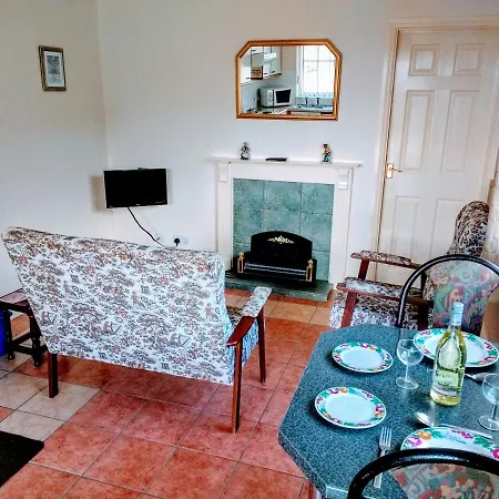 Alder Cottages Studio Pines *