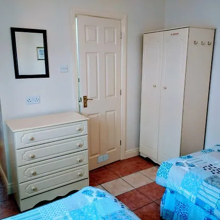 Alder Cottages Studio Pines Holiday home